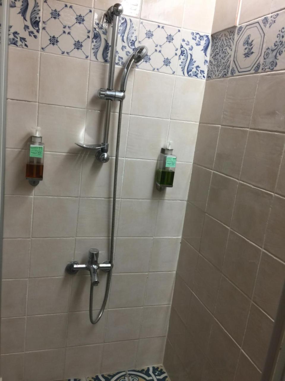Hou Shan Ren Jia B&B Luye Luaran gambar
